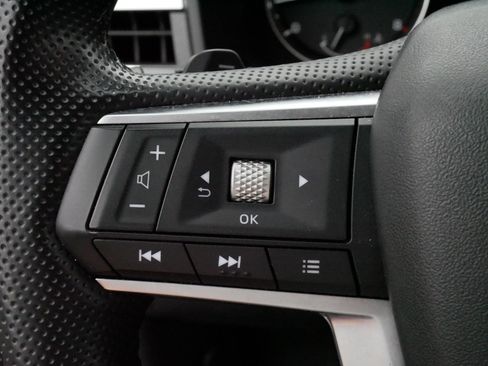 Used 2024 Mitsubishi Outlander SE AWD/4WD image 27