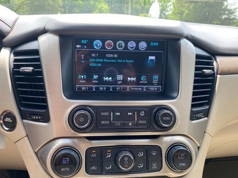Used 2019 GMC Yukon Denali w/ Denali Ultimate Package AWD/4WD image 24