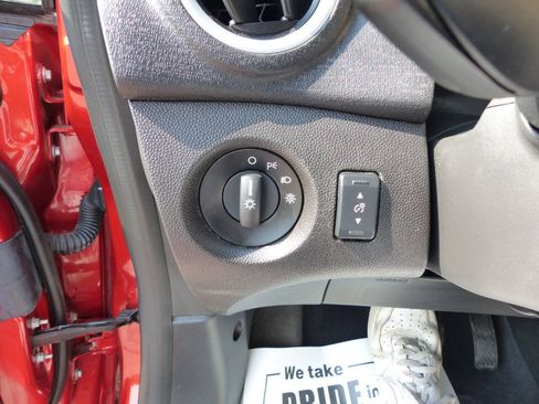 Used 2019 Ford Fiesta SE FWD image 22
