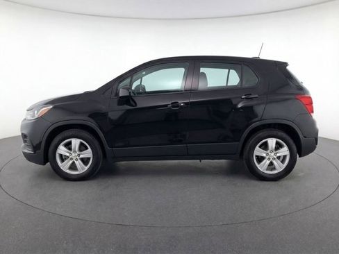 Used 2020 Chevrolet Trax LS image 4
