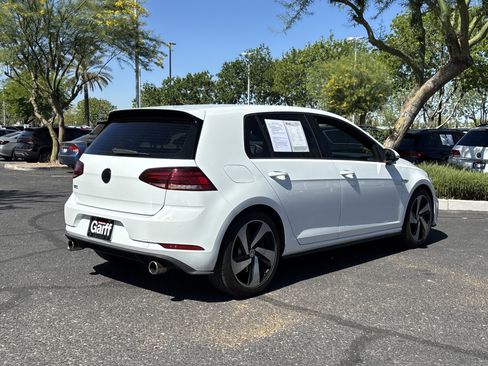 Used 2020 Volkswagen GTI S image 4