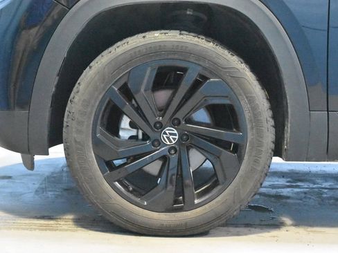 Used 2023 Volkswagen Atlas SE w/ Black Wheel Package AWD/4WD image 27