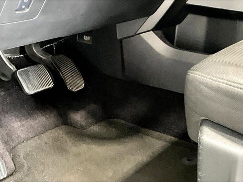 Used 2017 Ford F150 XLT w/ Equipment Group 302A Luxury image 22