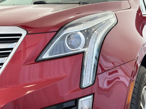 Used 2019 Cadillac XT5 Luxury FWD image 11