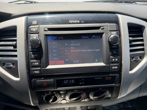 Used 2013 Toyota Tacoma 2WD Access Cab w/ SR5 Pkg image 15