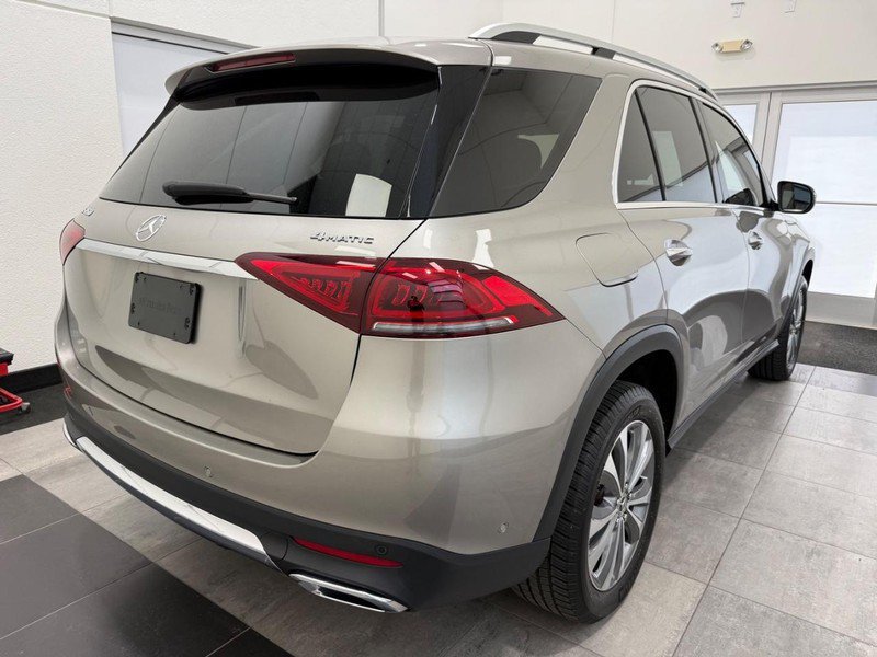 Used 2021 Mercedes-Benz GLE 450 4MATIC image 2