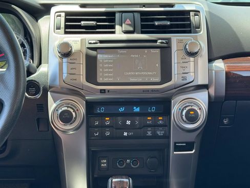 Used 2017 Toyota 4Runner Limited AWD/4WD image 22