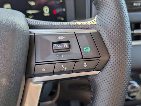 New 2026 Mitsubishi Outlander SE image 17