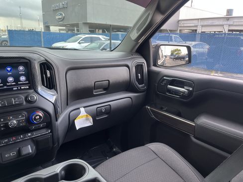 Used 2020 Chevrolet Silverado 1500 LT w/ Texas Edition RWD image 29