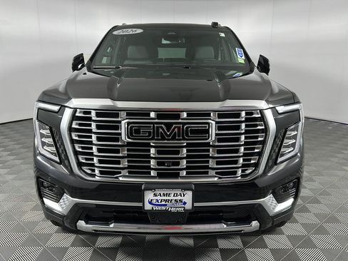 Used 2026 GMC Yukon XL Denali w/ Sun & Power Step Package AWD/4WD image 5