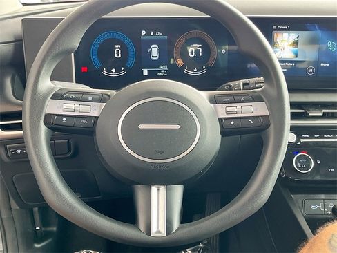 Used 2025 Hyundai Tucson SEL image 11