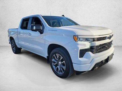 Used 2022 Chevrolet Silverado 1500 RST w/ Convenience Package II image 3