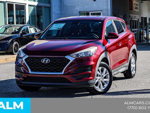 Used 2019 Hyundai Tucson SE image 1