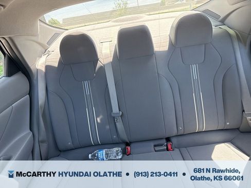 Used 2023 Hyundai Elantra SEL w/ Convenience Package FWD image 11