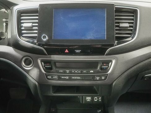 Used 2023 Honda Ridgeline Sport image 27