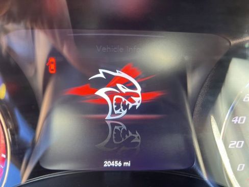 Used 2020 Dodge Charger SRT Hellcat w/ Carbon/Suede Interior Package image 13