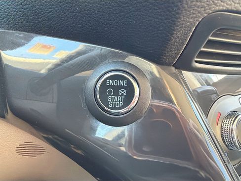 Used 2015 Ford Escape Titanium image 9