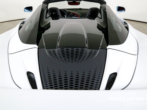 Used 2026 McLaren 750S Spider RWD image 24