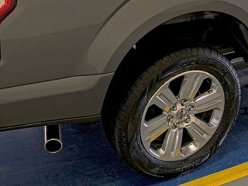 Used 2018 Ford F150 XLT w/ Equipment Group 302A Luxury image 11