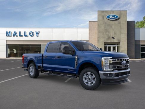 New 2026 Ford F250 XLT w/ FX4 Off-Road Package image 7