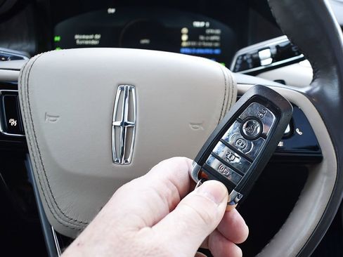 Used 2021 Lincoln Aviator Grand Touring w/ Equipment Group 301A image 12