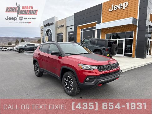 New 2026 Jeep Compass Trailhawk image 1