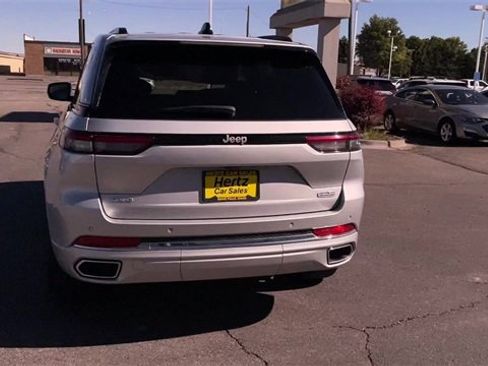 Used 2024 Jeep Grand Cherokee Overland image 8