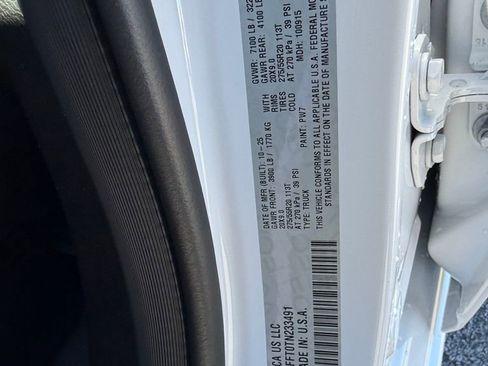 New 2026 RAM 1500 4x4 Crew Cab image 29