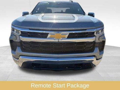 Used 2025 Chevrolet Silverado 1500 LT AWD/4WD image 2