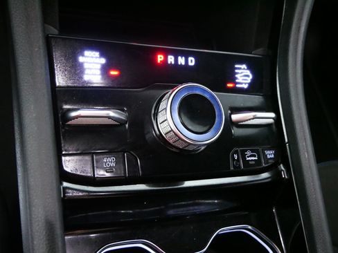 Used 2022 Jeep Grand Cherokee Trailhawk AWD/4WD image 29