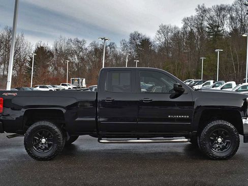 Used 2017 Chevrolet Silverado 1500 LT image 6