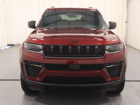 New 2026 Jeep Grand Cherokee L 4WD image 4
