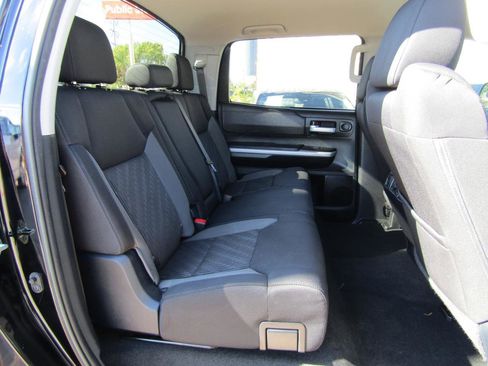 Used 2017 Toyota Tundra SR5 w/ SR5 Upgrade Package image 12