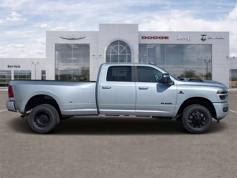 New 2026 RAM 3500 Laramie w/ Night Edition AWD/4WD image 31