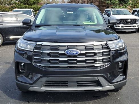 New 2026 Ford Explorer Active image 2