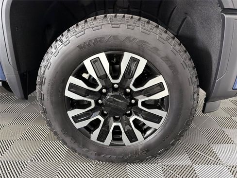 New 2026 GMC Sierra 2500 Denali Ultimate AWD/4WD image 10