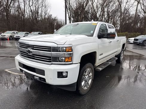 Used 2016 Chevrolet Silverado 2500 High Country w/ High Country Premium Package image 4