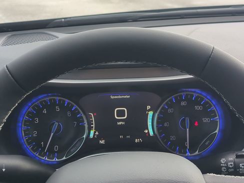 New 2026 Chrysler Voyager LX image 25