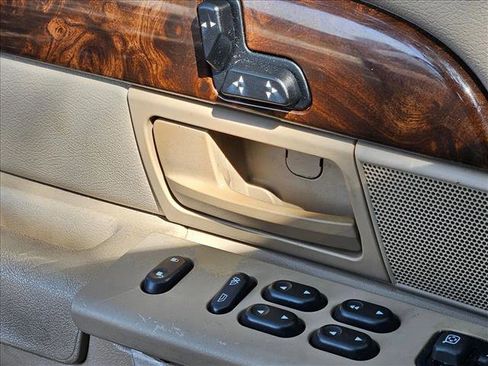 Used 2004 Mercury Grand Marquis GS image 6