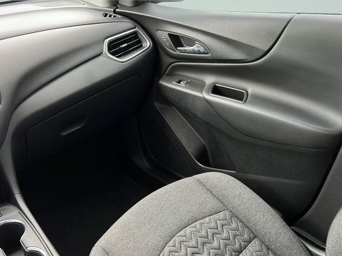 Used 2023 Chevrolet Equinox LT AWD/4WD image 13