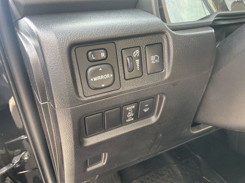 Used 2022 Toyota 4Runner SR5 Premium w/ Moonroof Package image 41