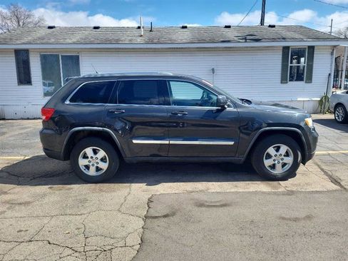 Used 2011 Jeep Grand Cherokee Laredo image 8