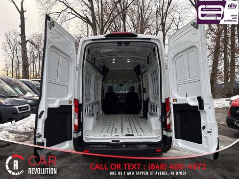 Used 2023 Ford Transit 250 148 High Roof AWD image 4