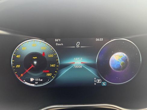 Used 2022 Mercedes-Benz GLC 300 4MATIC w/ Premium Package Lite image 27