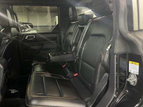Certified 2024 Ford Bronco Badlands AWD/4WD image 15