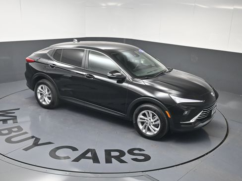 Used 2025 Buick Envista Preferred w/ Convenience I Package FWD image 32