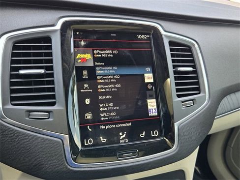 Used 2020 Volvo XC90 T6 Momentum image 21