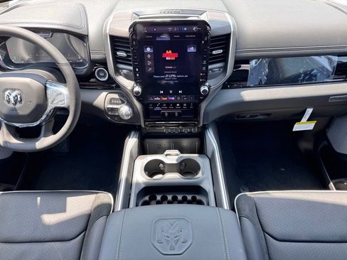 New 2026 RAM 1500 Laramie AWD/4WD image 11