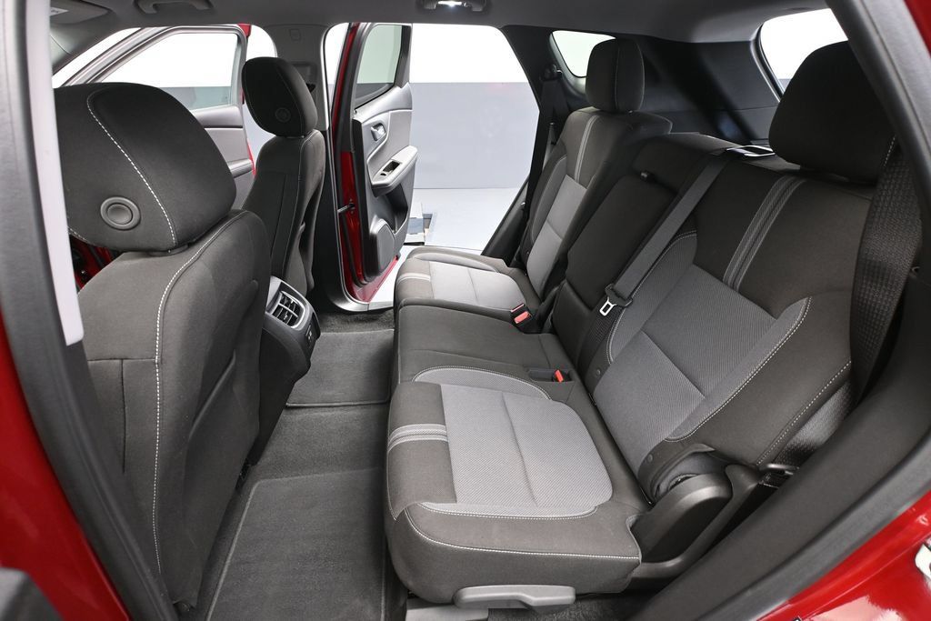 Used 2025 Chevrolet Blazer LT AWD/4WD image 28