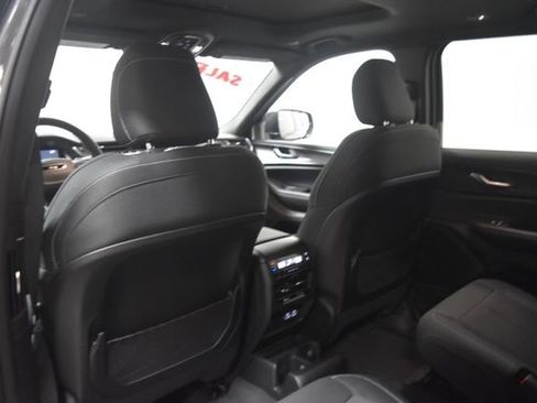 New 2025 Jeep Grand Cherokee L Laredo w/ Luxury Tech Group I image 18